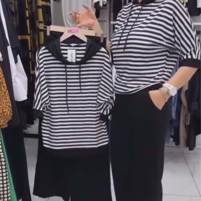 סט טופ פסים נשים ומכנסיים סולידיים