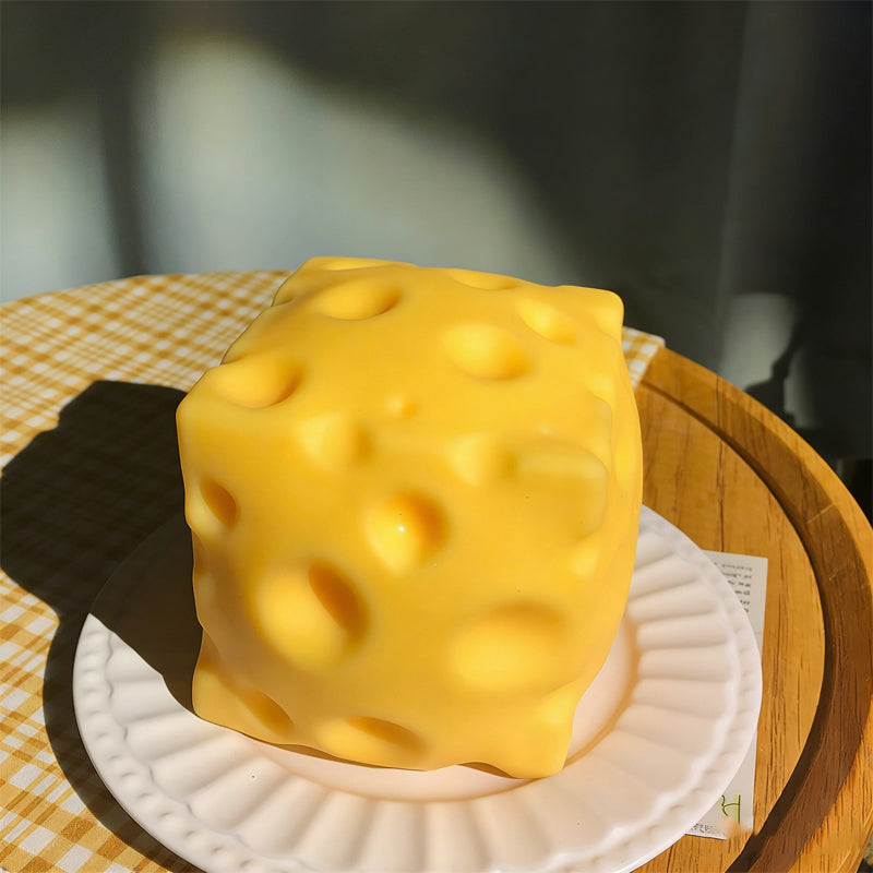 🧀✨ צעצוע לחץ גבינה ענקית – ריבאונד איטי, גמיש ומרגיע לסחיטה טיפולית!
