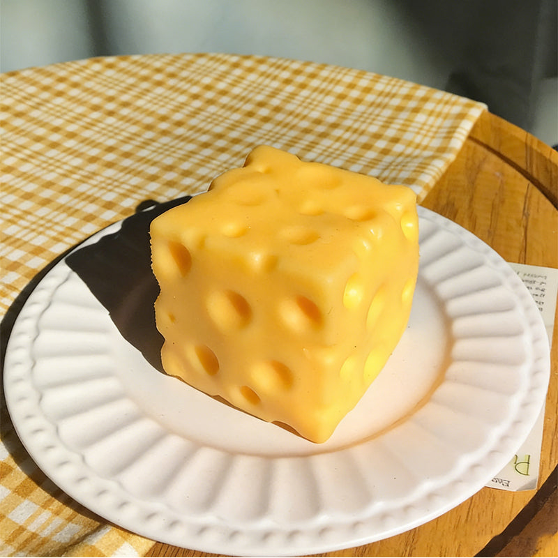🧀✨ צעצוע לחץ גבינה ענקית – ריבאונד איטי, גמיש ומרגיע לסחיטה טיפולית!