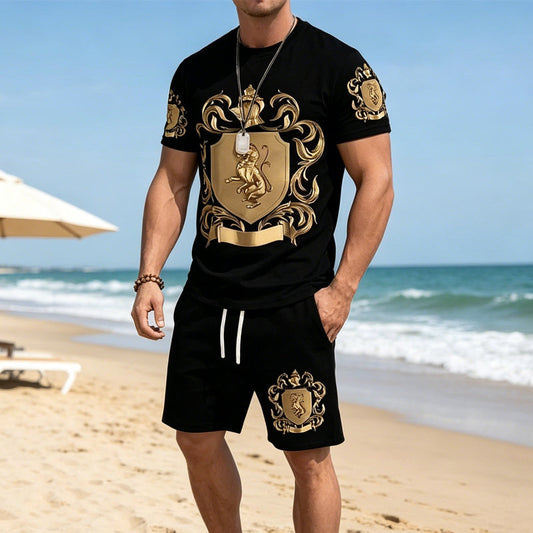 🖤👕🩳סט חולצת טי ומכנסיים קצרים לגברים עם סמל זהב✨ – הדפס יוקרתי, נוחות נושמת וסגנון קיץ מיידי
