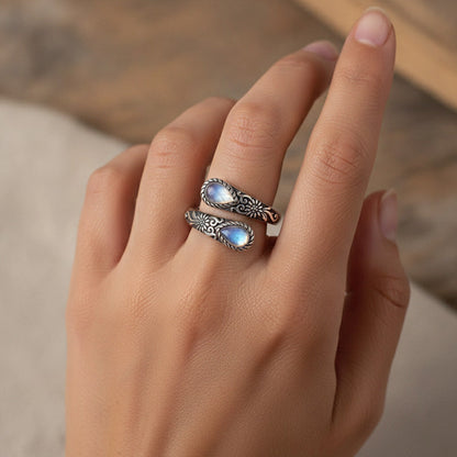 💍 טבעת וינטג׳ בעבודת יד | זירקון טיפתני נוצץ ✨ | לאישה שיודעת מי היא 🌸