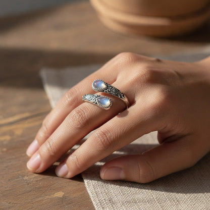 💍 טבעת וינטג׳ בעבודת יד | זירקון טיפתני נוצץ ✨ | לאישה שיודעת מי היא 🌸