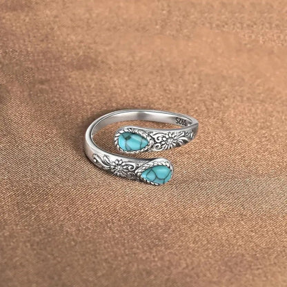 💍 טבעת וינטג׳ בעבודת יד | זירקון טיפתני נוצץ ✨ | לאישה שיודעת מי היא 🌸