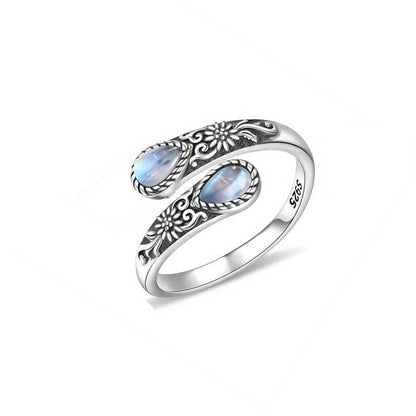 💍 טבעת וינטג׳ בעבודת יד | זירקון טיפתני נוצץ ✨ | לאישה שיודעת מי היא 🌸