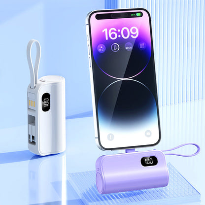 🔋 סוללת גיבוי מיני 5000mAh עם כבל מובנה ומעמד ⚡📱