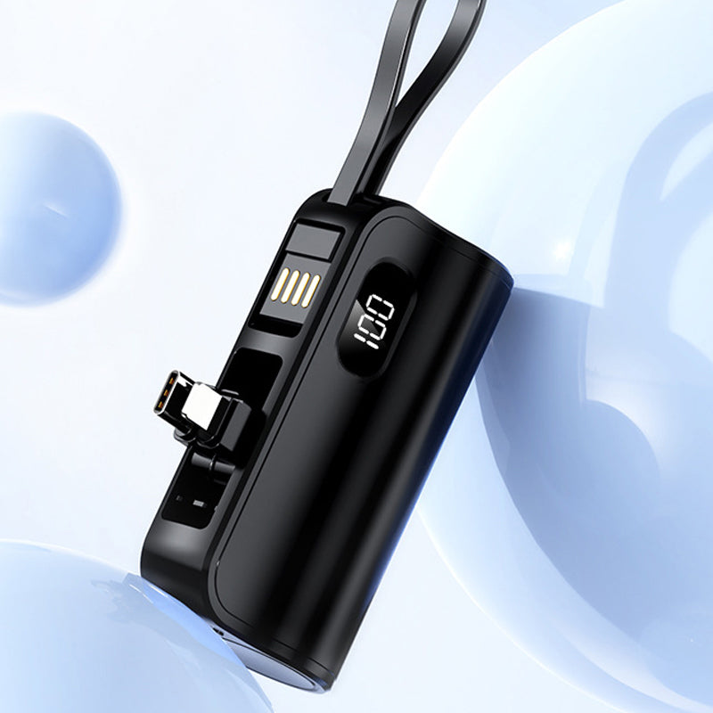 🔋 סוללת גיבוי מיני 5000mAh עם כבל מובנה ומעמד ⚡📱